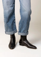 swatch_Black Leather pomme d'or zoe flat boot