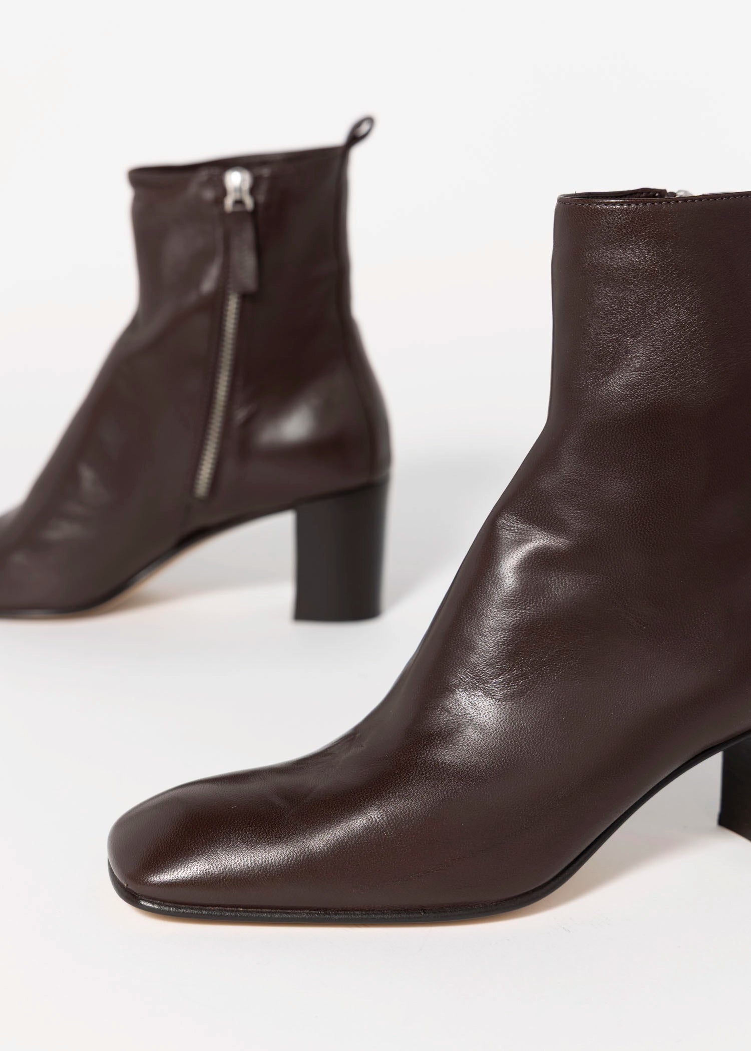 swatch_Espresso Leather pomme d'or elin heeled bootie