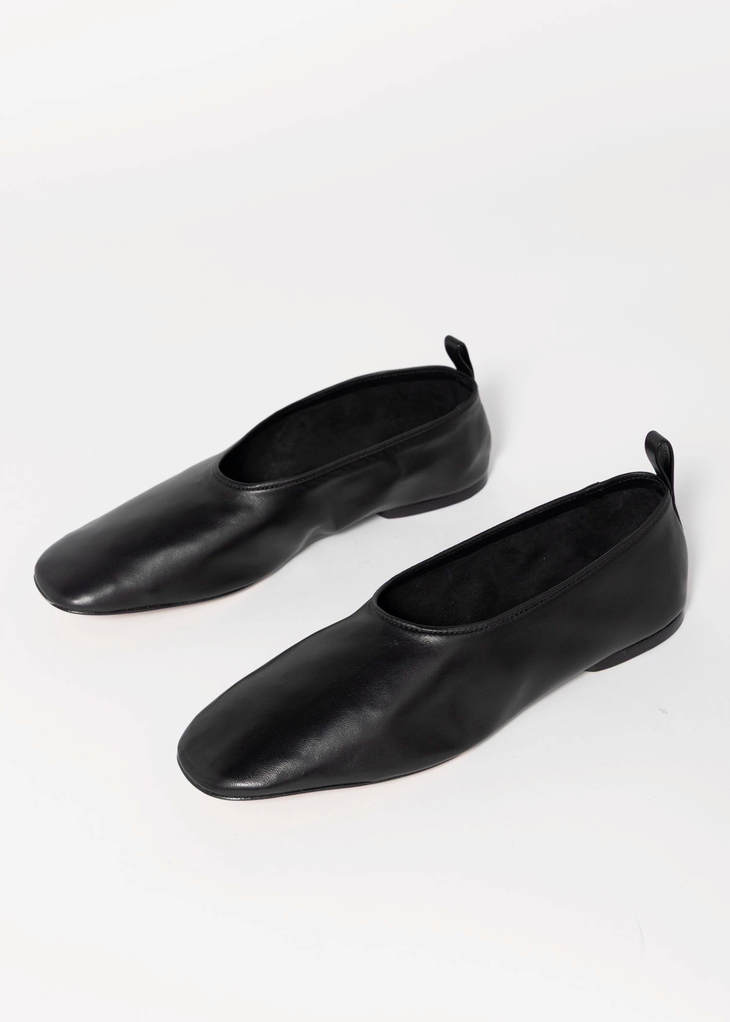 swatch_Black Leather schutz hadley flat shoe