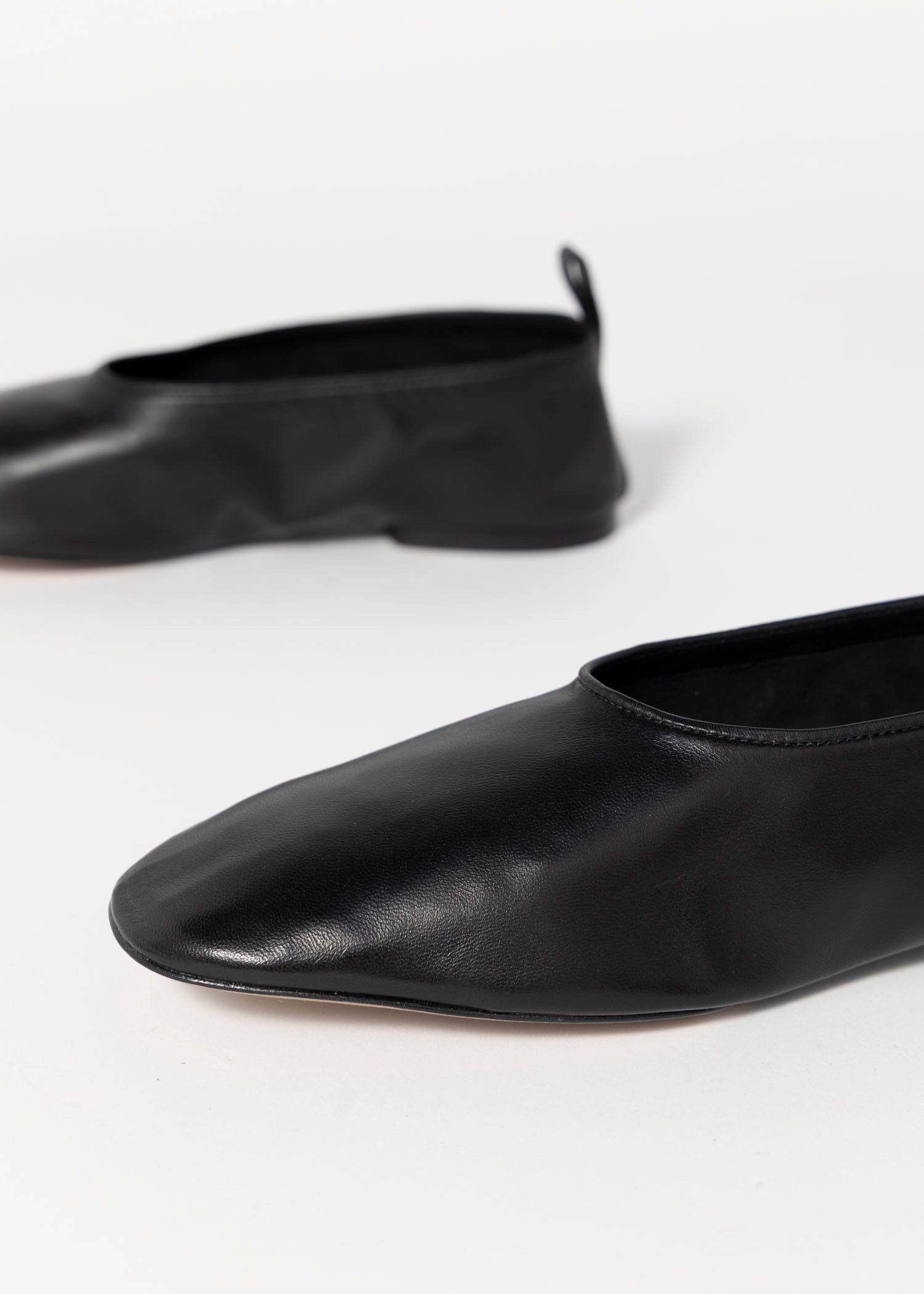 swatch_Black Leather schutz hadley flat shoe