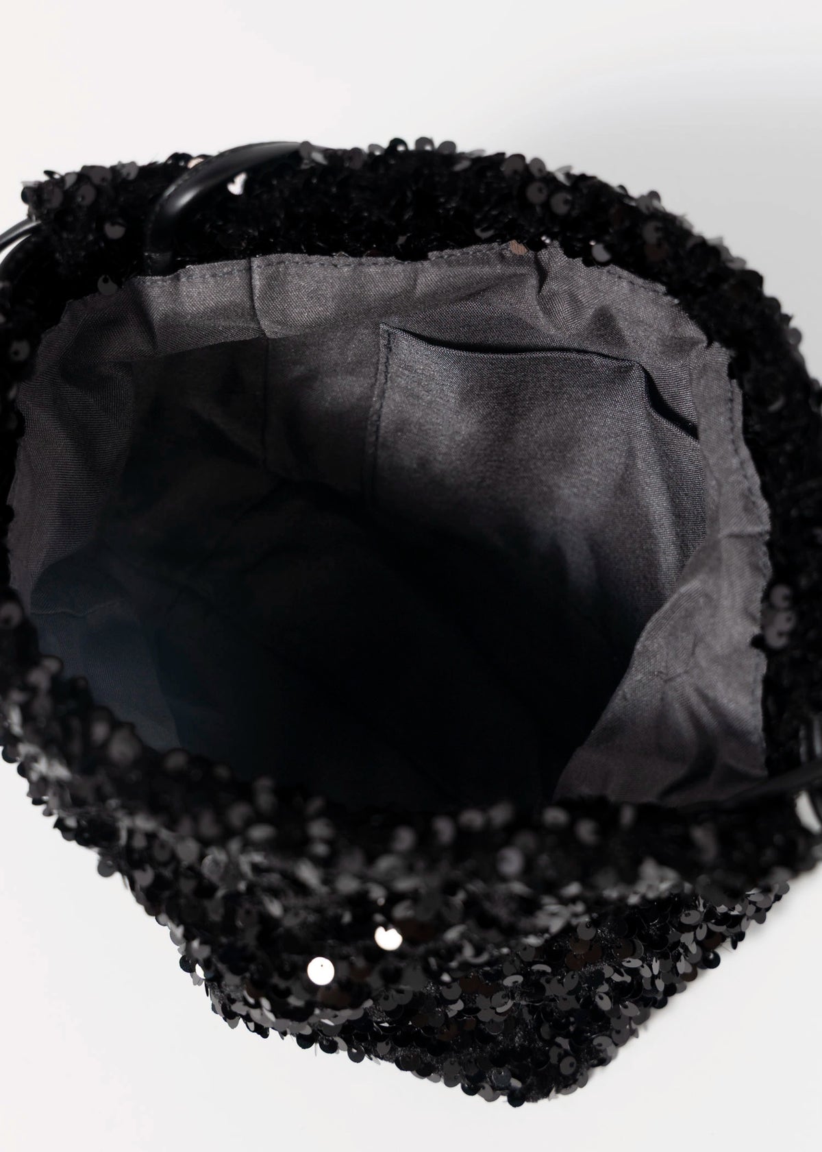 swatch_Black robby sequin drawstring bag
