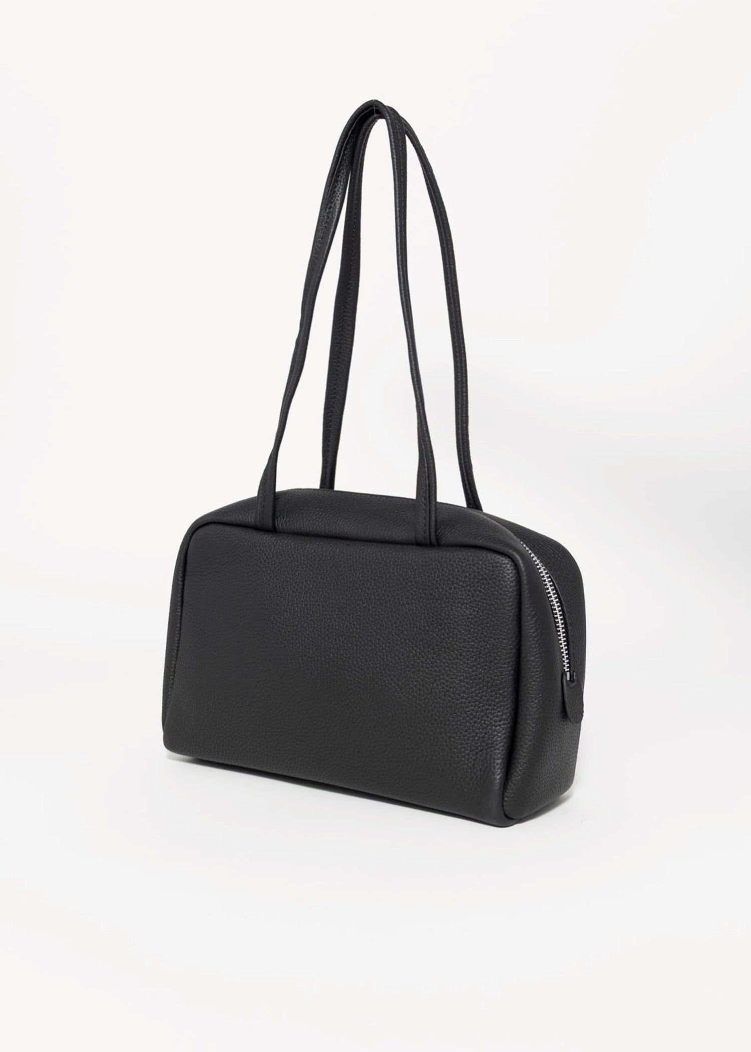 swatch_Black aga leather shoulder bag