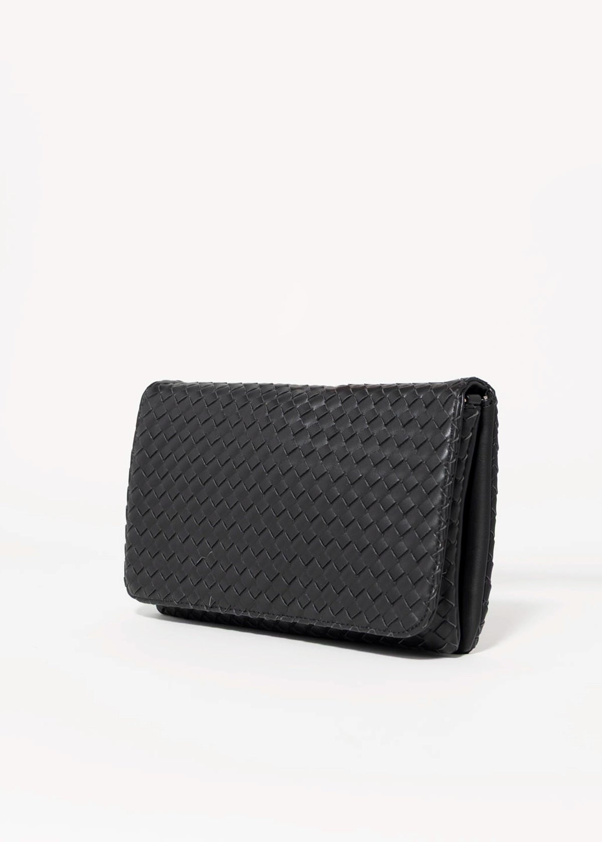 swatch_Jet haute shoe lexi woven crossbody