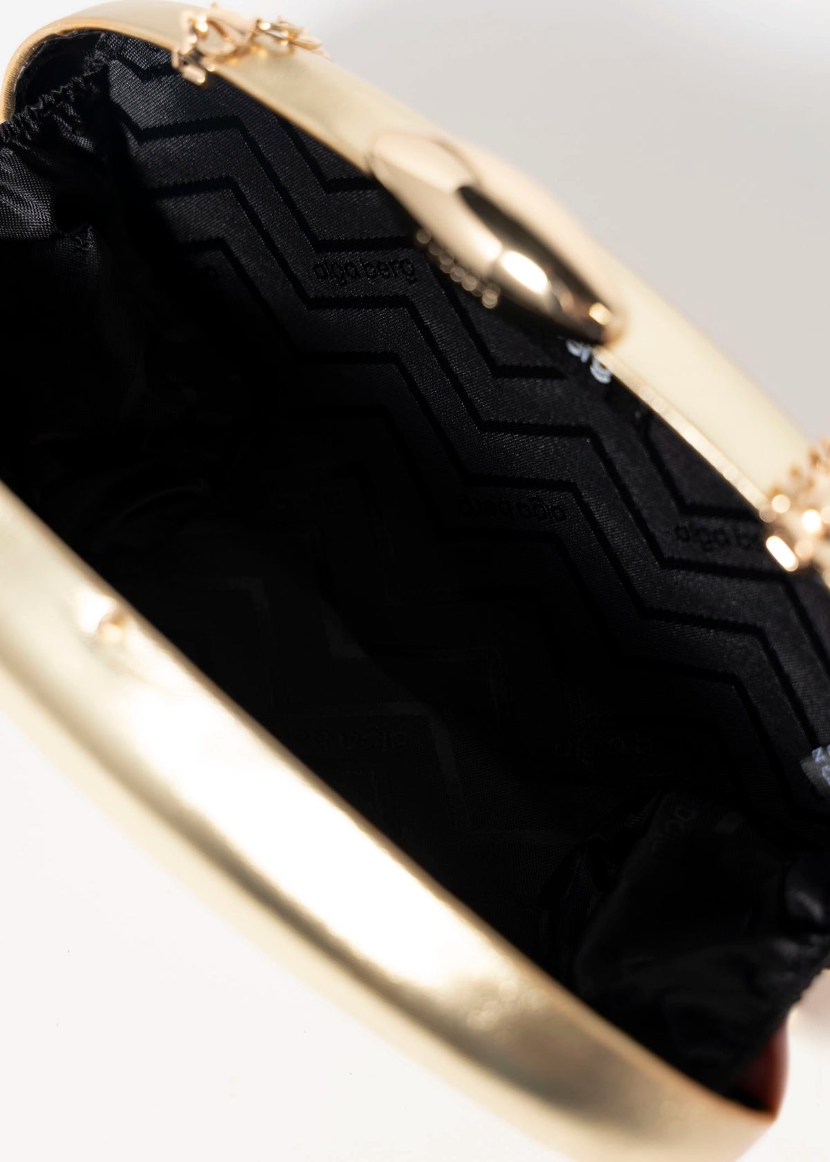 swatch_Gold olga berg yuzu oval clutch