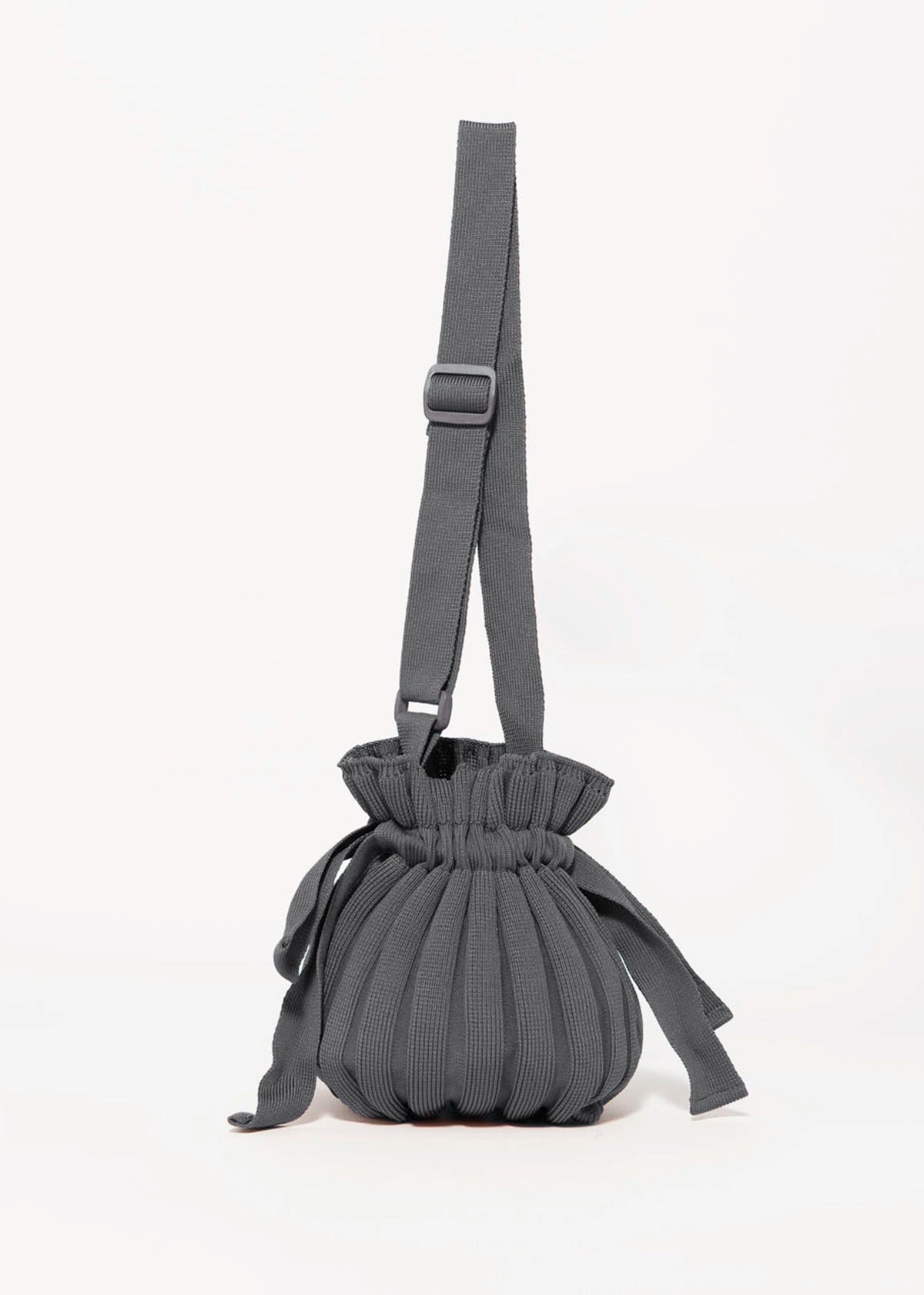 swatch_Grey pleated fabric bucket bag