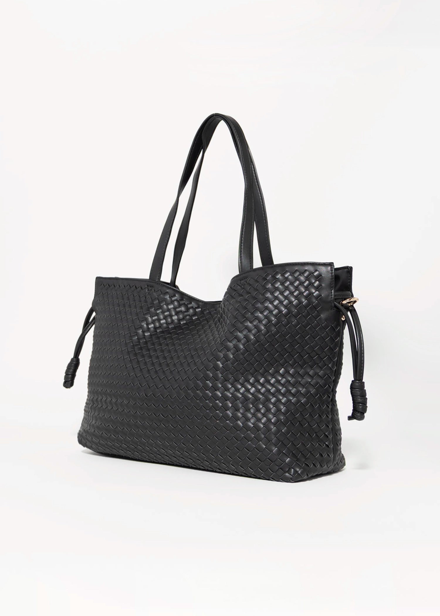 swatch_Jet haute shore reese woven tote