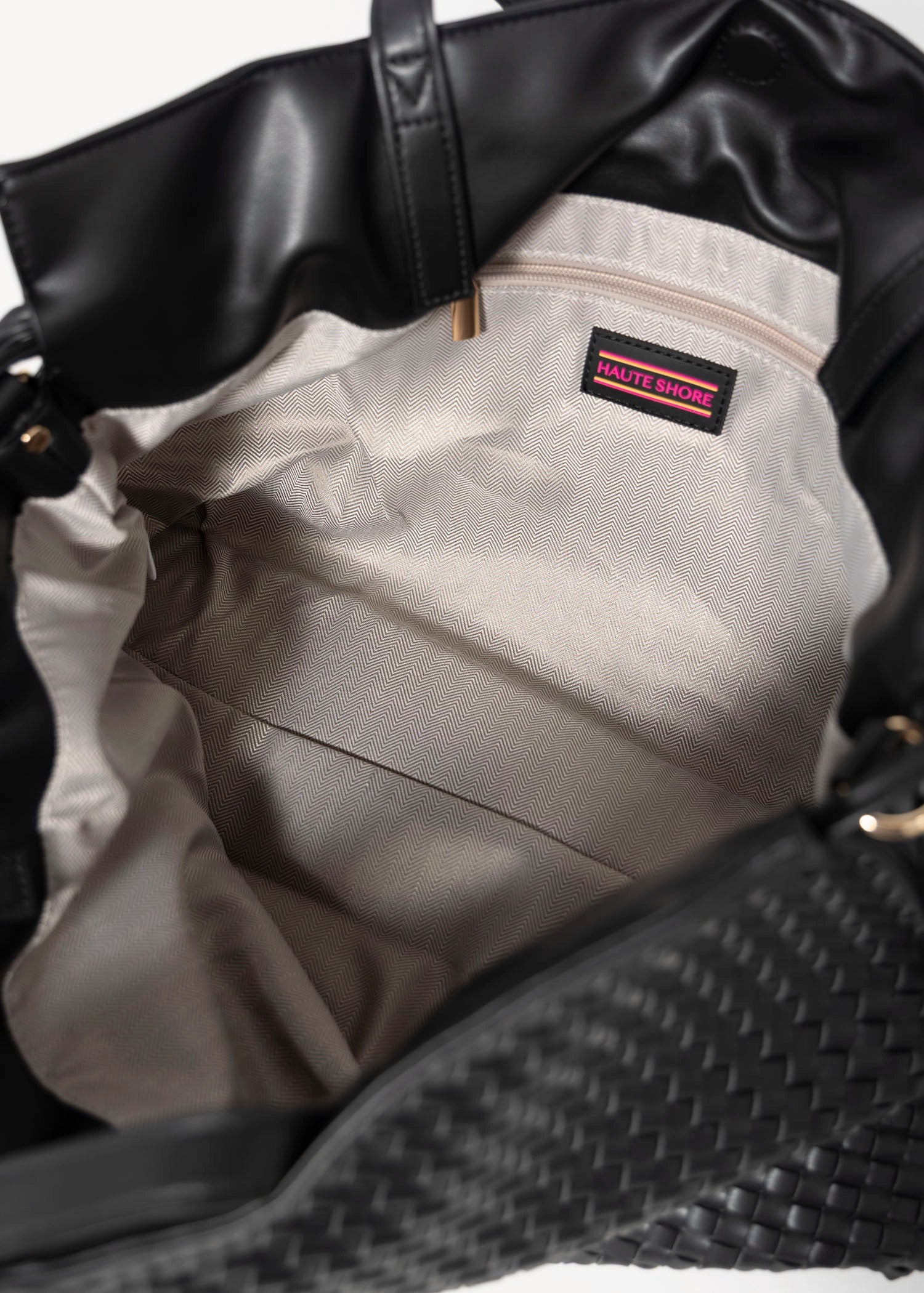 swatch_Jet haute shore reese woven tote