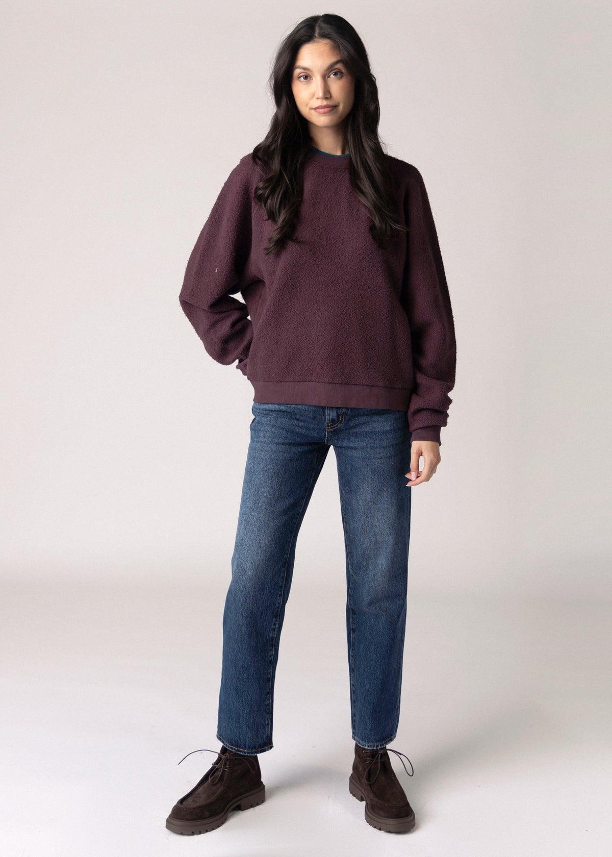 swatch_Cherry perfect white tee ziggy oversized sweatshirt