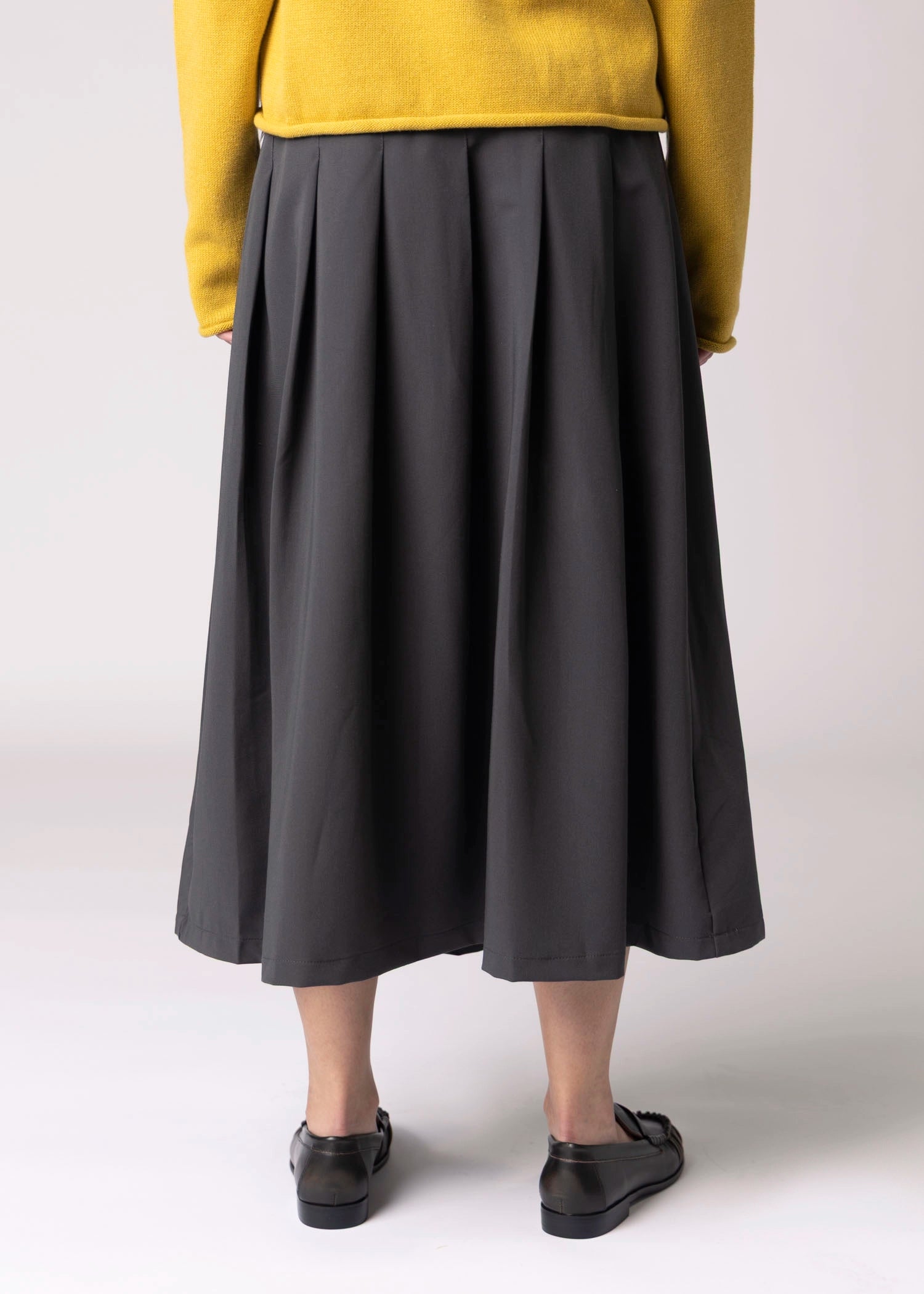 swatch_Charcoal penelope pleated midi skirt