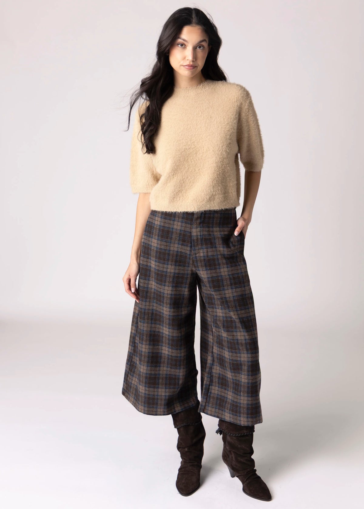 swatch_Tan fuzzy knit cropped sweater