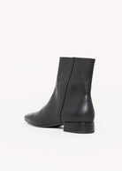 swatch_Black Leather vagabond mona ankle boot