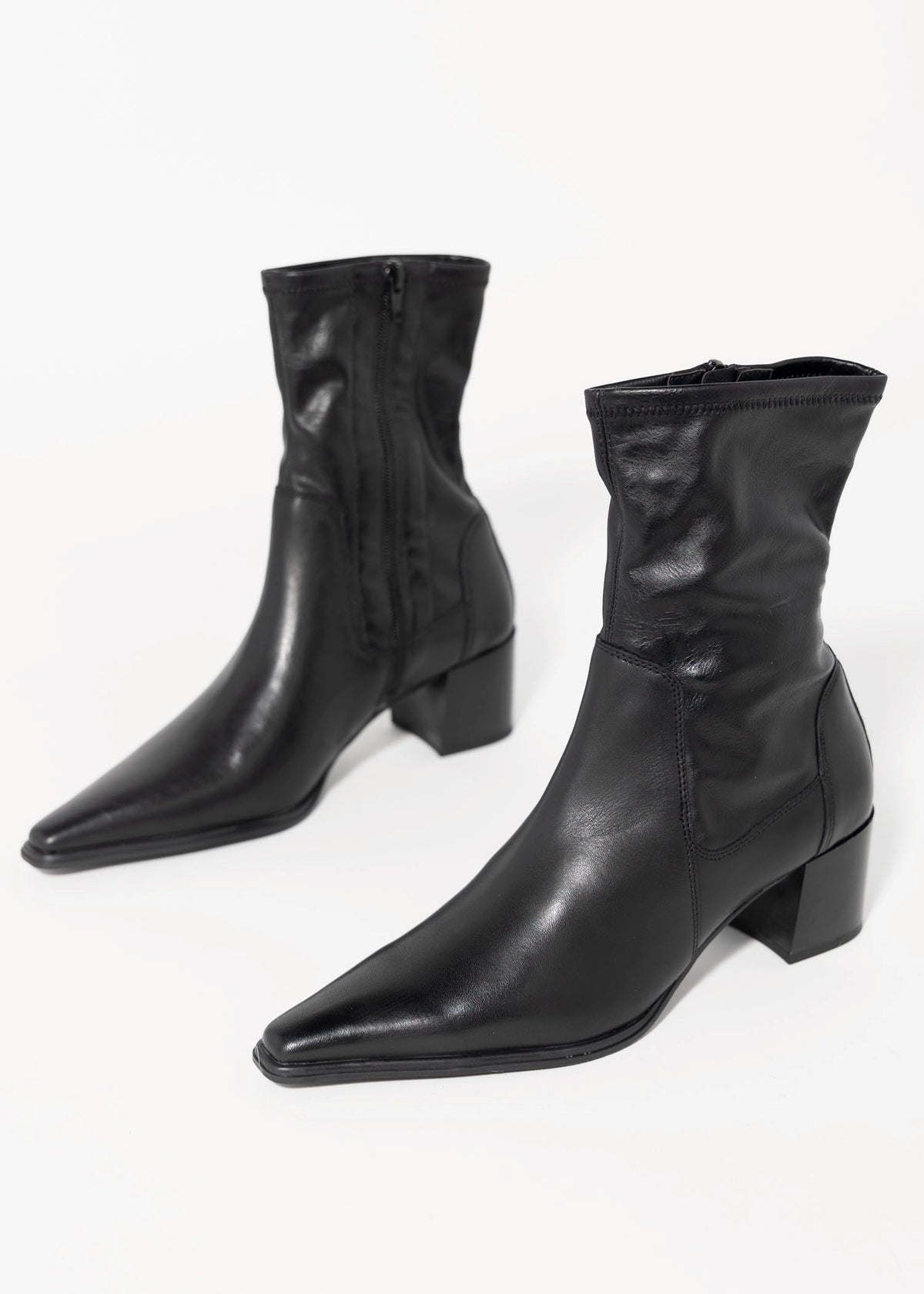 swatch_Black Leather vagabond giselle pointed toe ankle boot