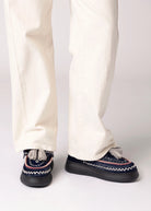 swatch_Navy Haircalf nanku l'idea shearling lined booties