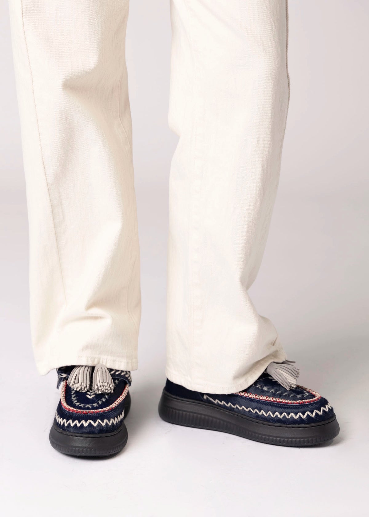 swatch_Navy Haircalf nanku l'idea shearling lined booties