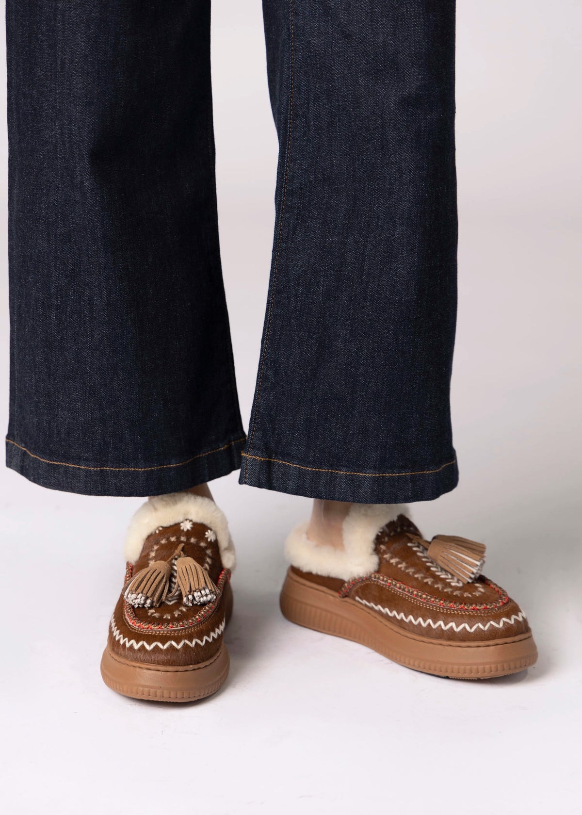 swatch_Camel Haircalf nanku l'idea shearling lined mule