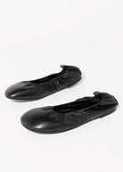 swatch_Black Leather ruched flat