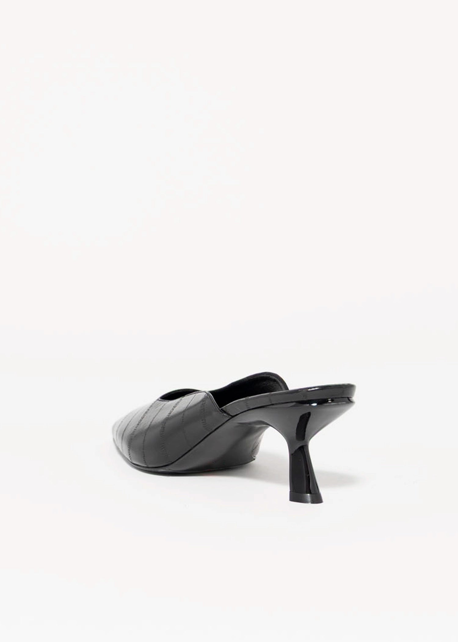 swatch_Black Eel nova roma pointed toe kitten heel