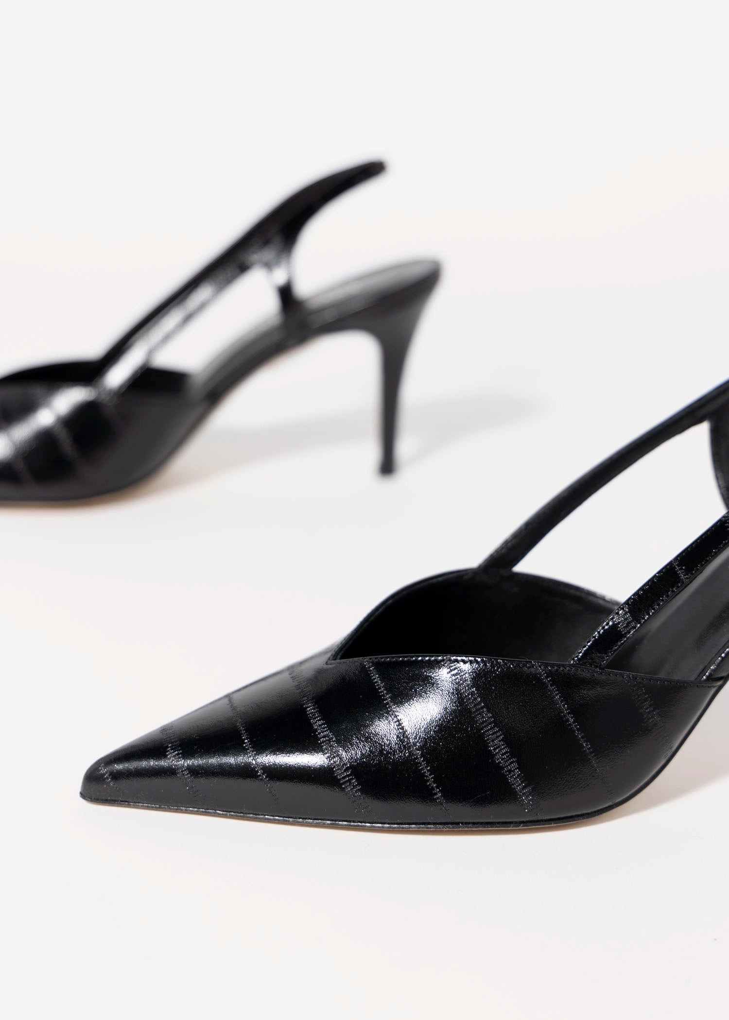 swatch_Black Eel nova roma pointed toe leather slingback pump