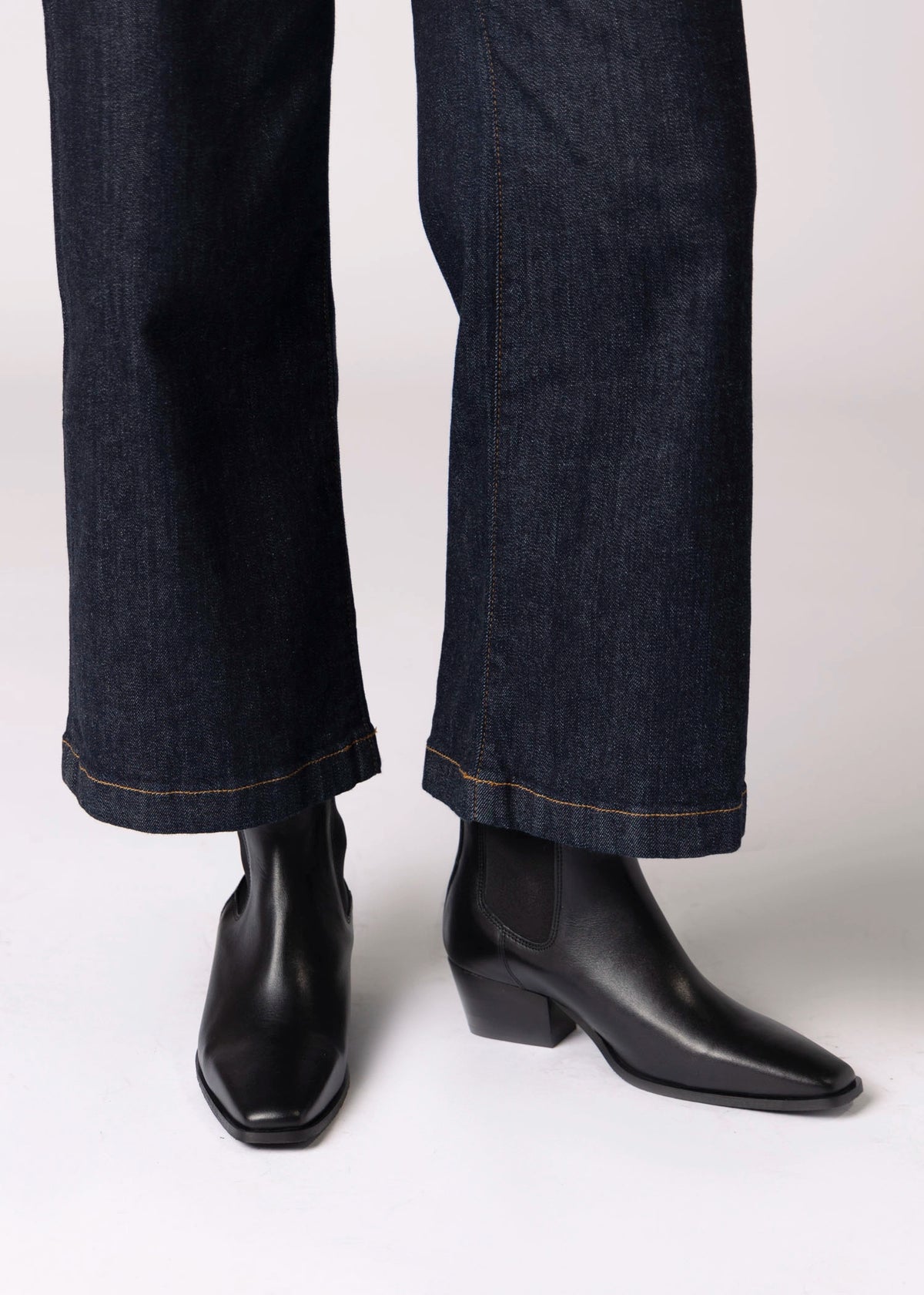 swatch_Black Leather nova roma western leather chelsea boot