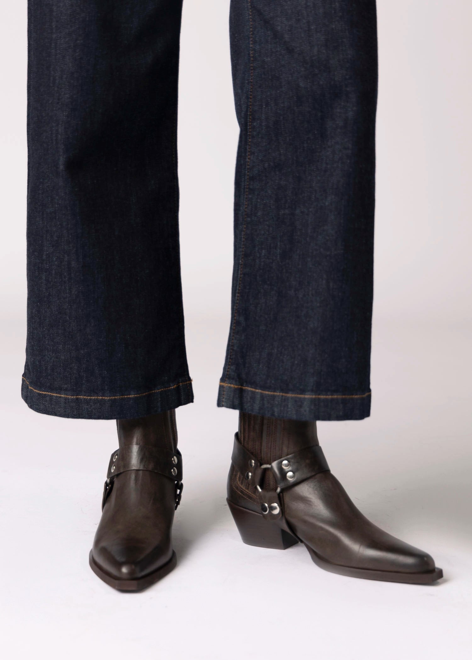 swatch_Brown Leather nova roma leather harness western boot