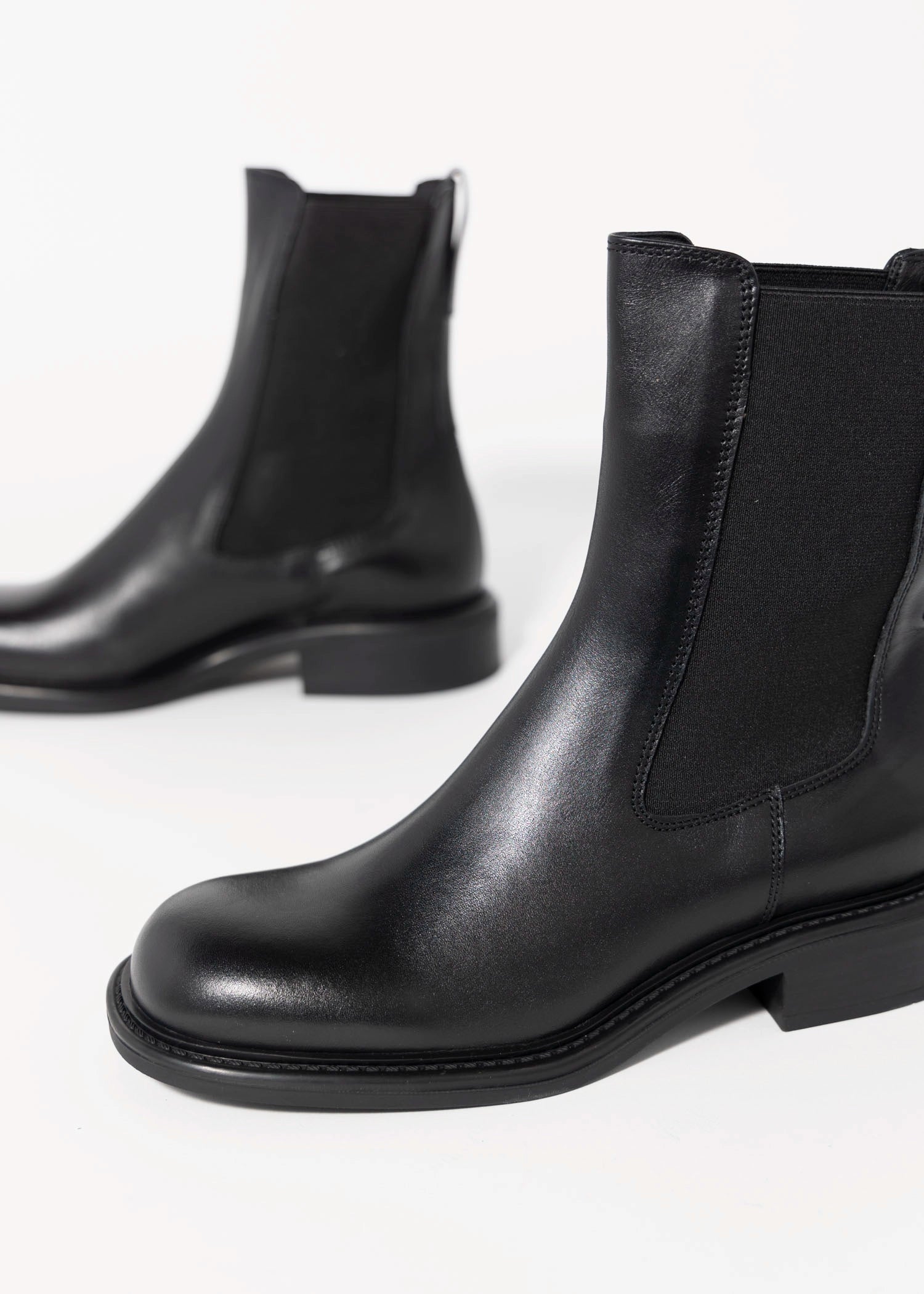 swatch_Black Leather nova roma leather chelsea boot