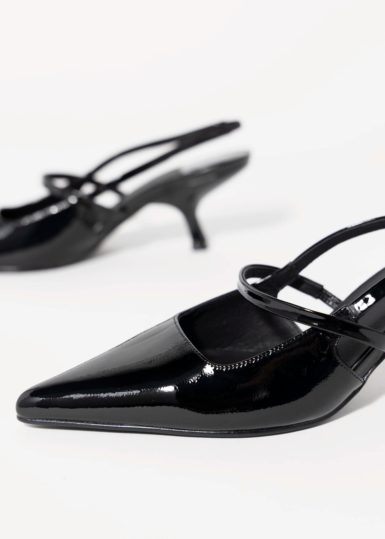 swatch_Black Patent jeffrey campbell tanya slingback pump