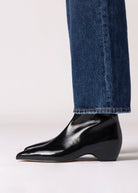 swatch_Black Leather steve madden karslon ankle boot