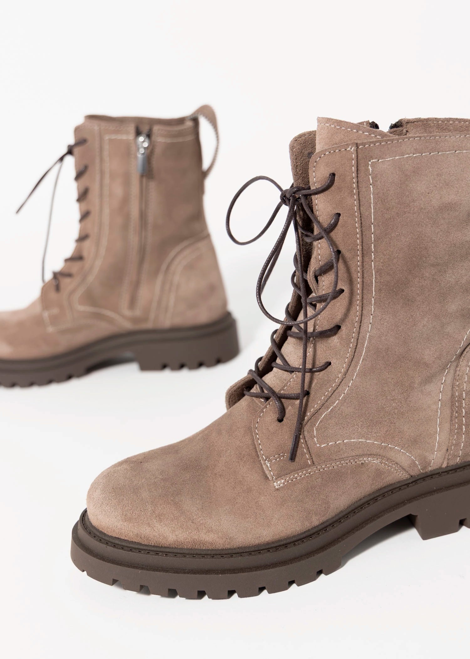 swatch_Taupe Suede bibi lou kael combat boot