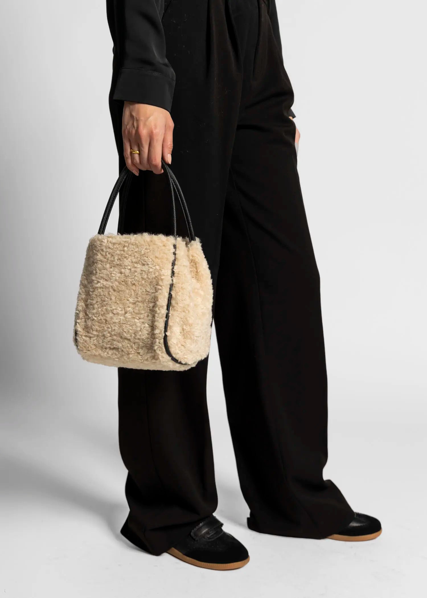 swatch_Cream hollace shearling mini tote handbags