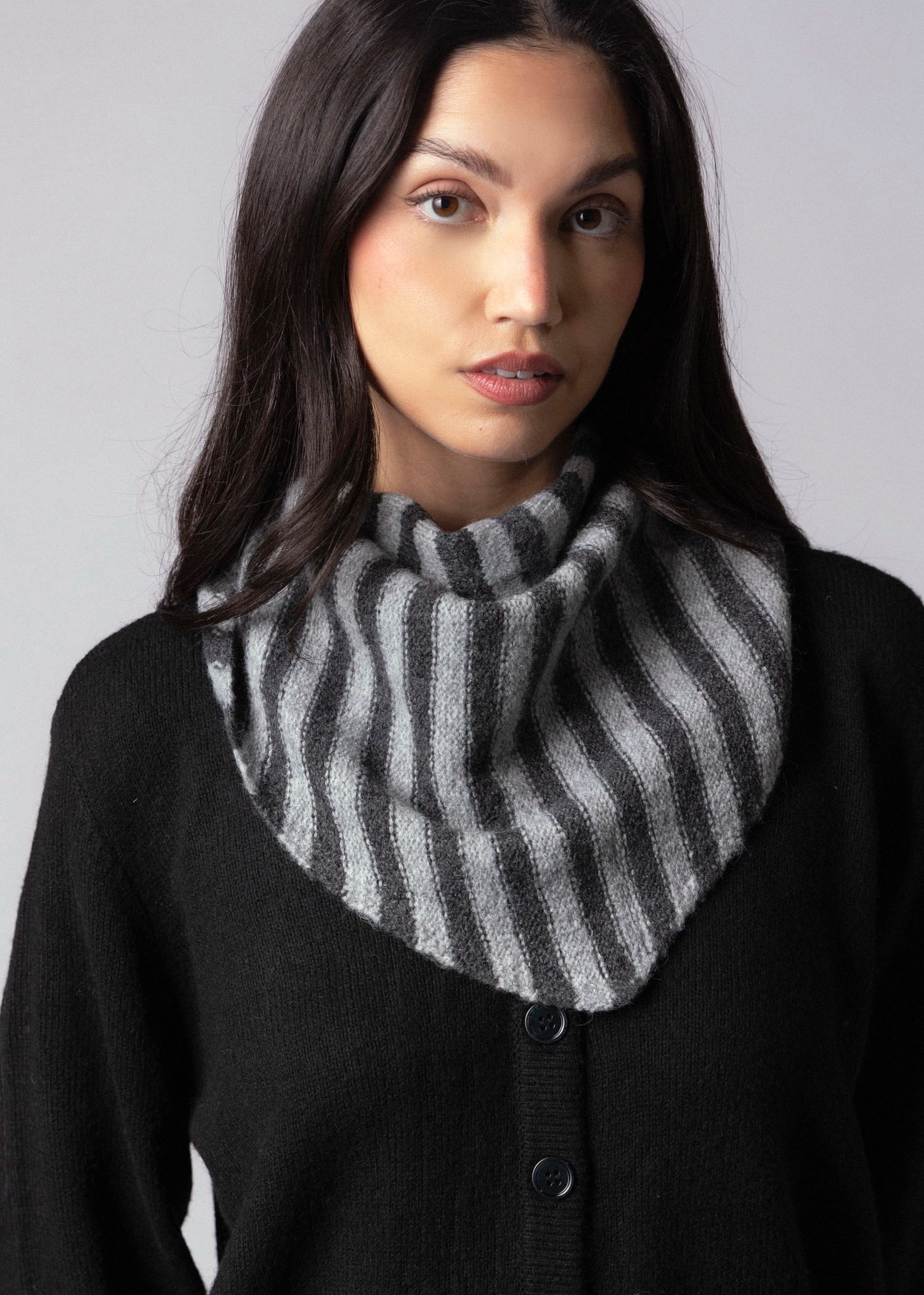 swatch_Grey striped triangle scarf