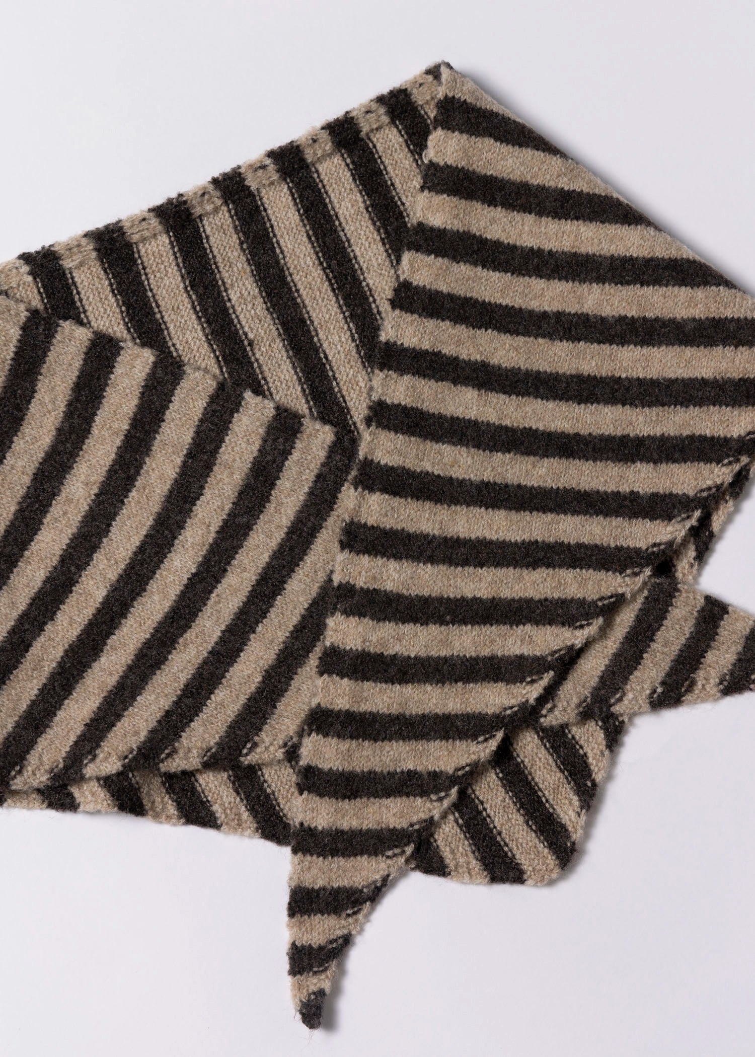 swatch_Brown striped triangle scarf