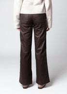 swatch_Chocolate kut from the kloth jodi coated jean