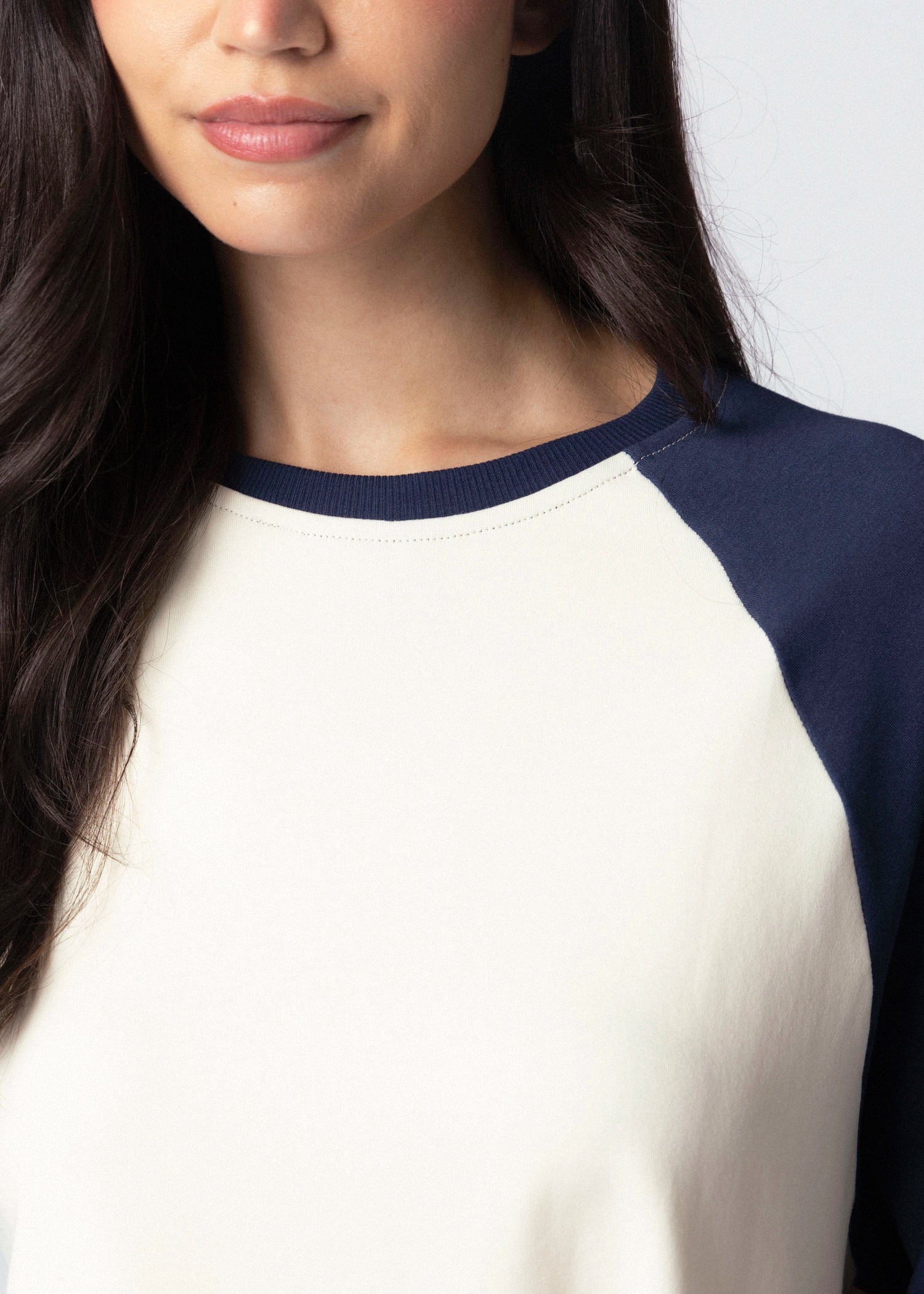 swatch_Ivory/Navy the blank lab cotton baseball tshirt