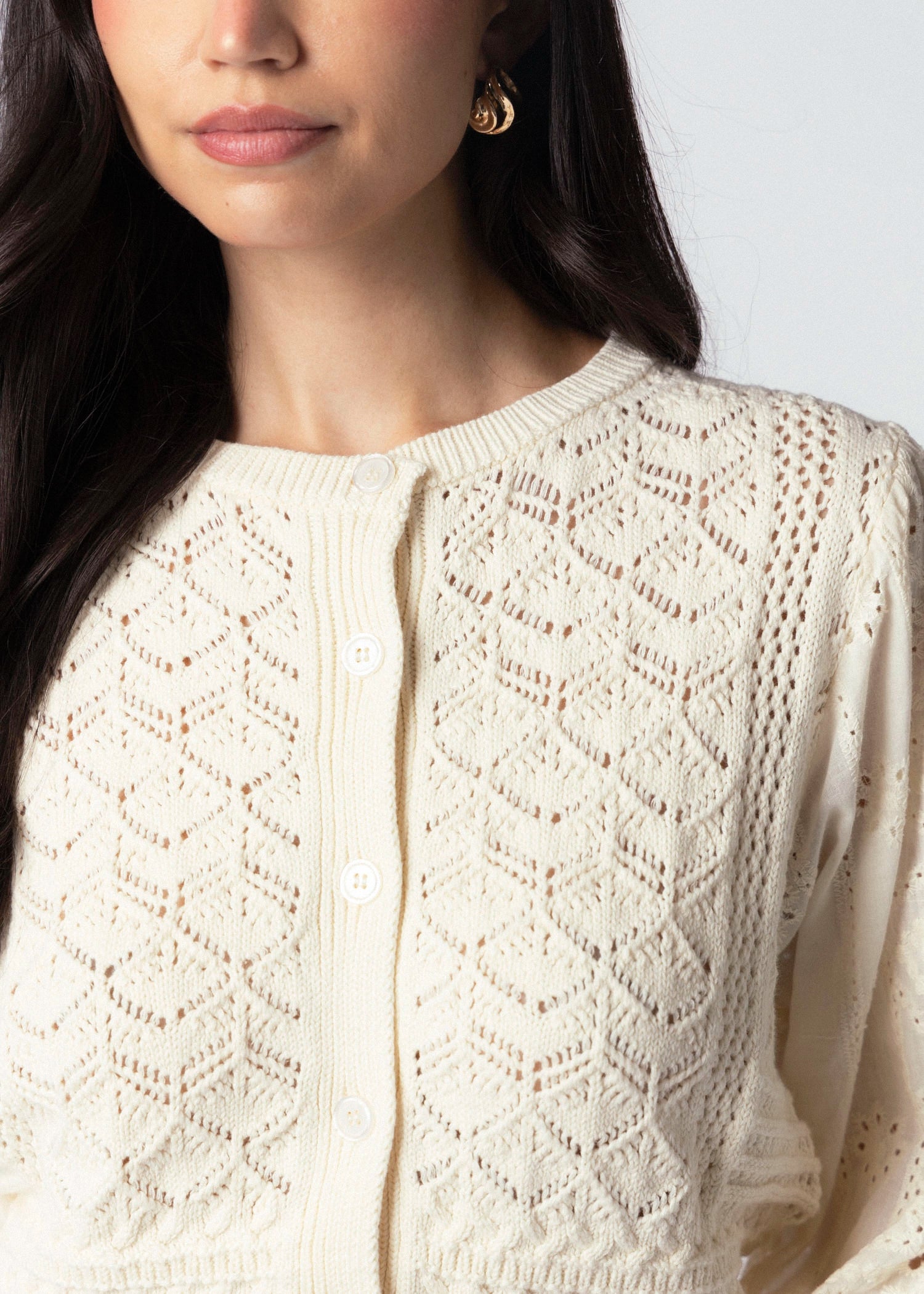 swatch_Cream hendry crochet cardigan