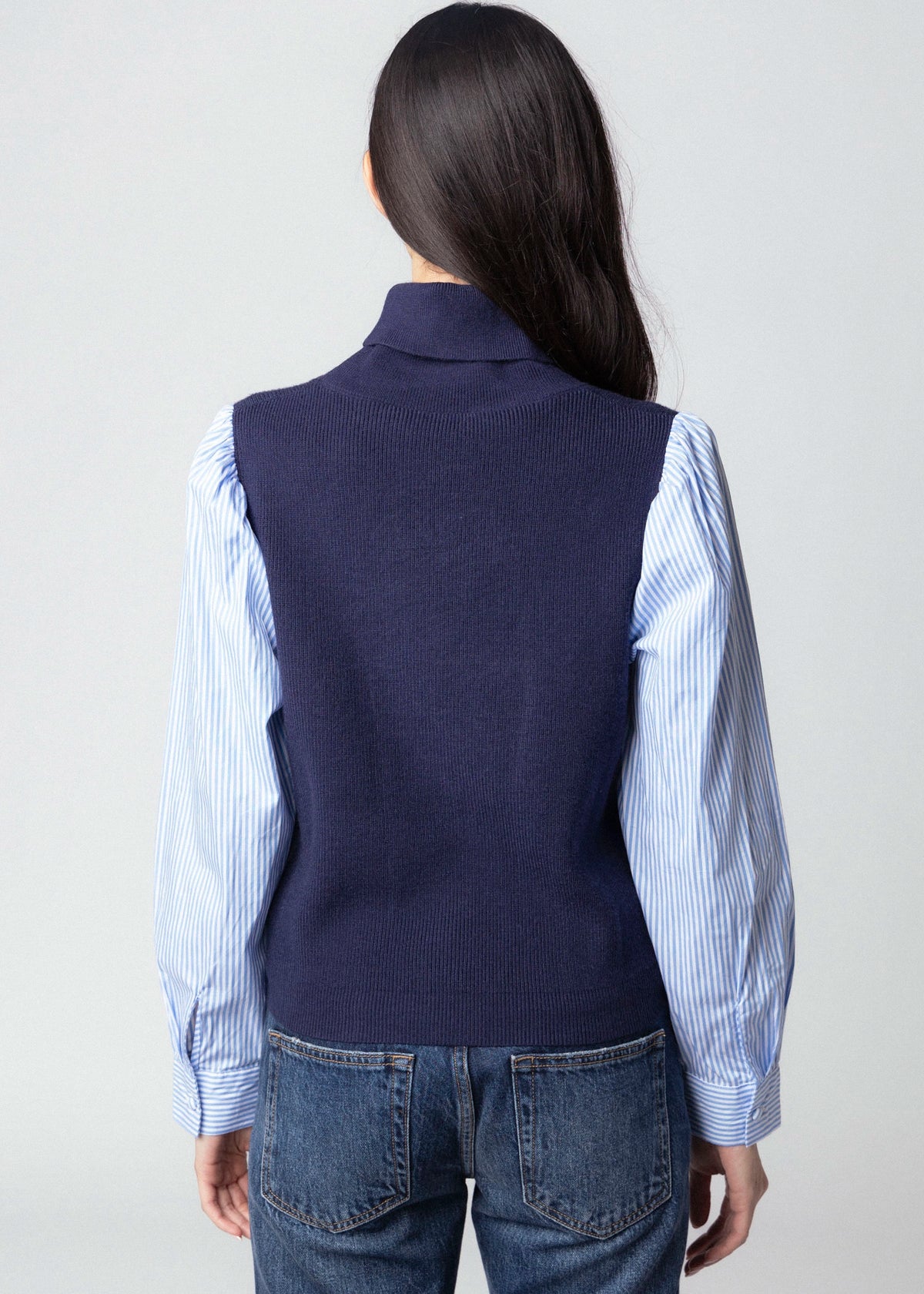swatch_Navy thml striped sleeve sweater