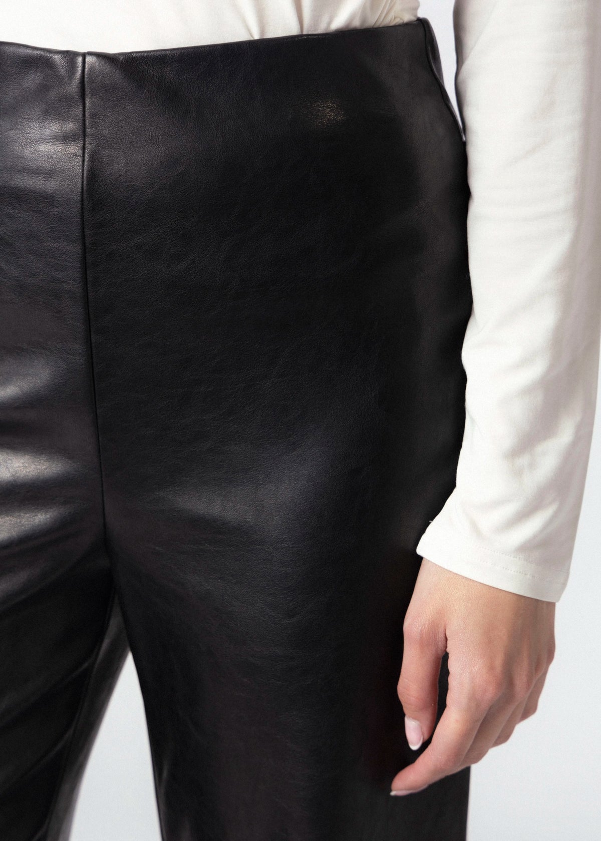 swatch_Black fifteen twenty regina faux leather cuffed pant