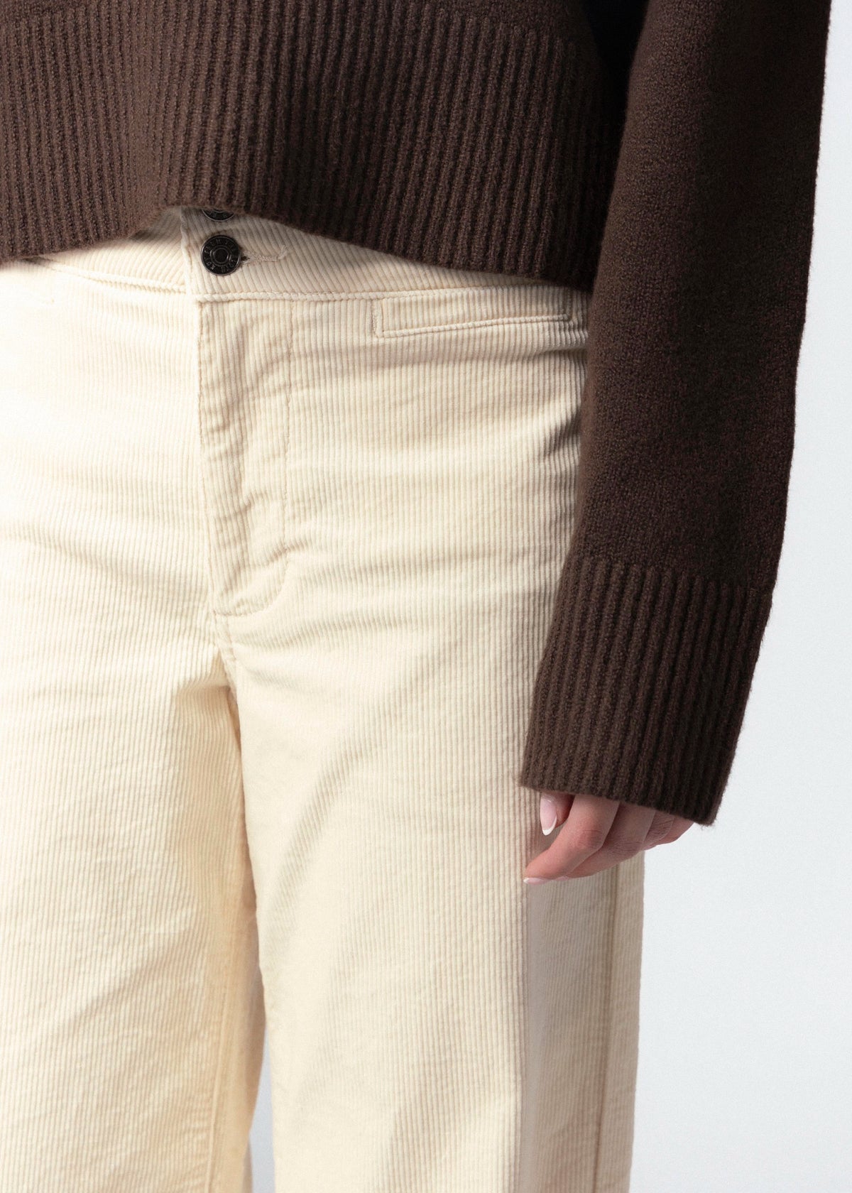 swatch_Ivory kut from the kloth meg corduroy wide leg pant
