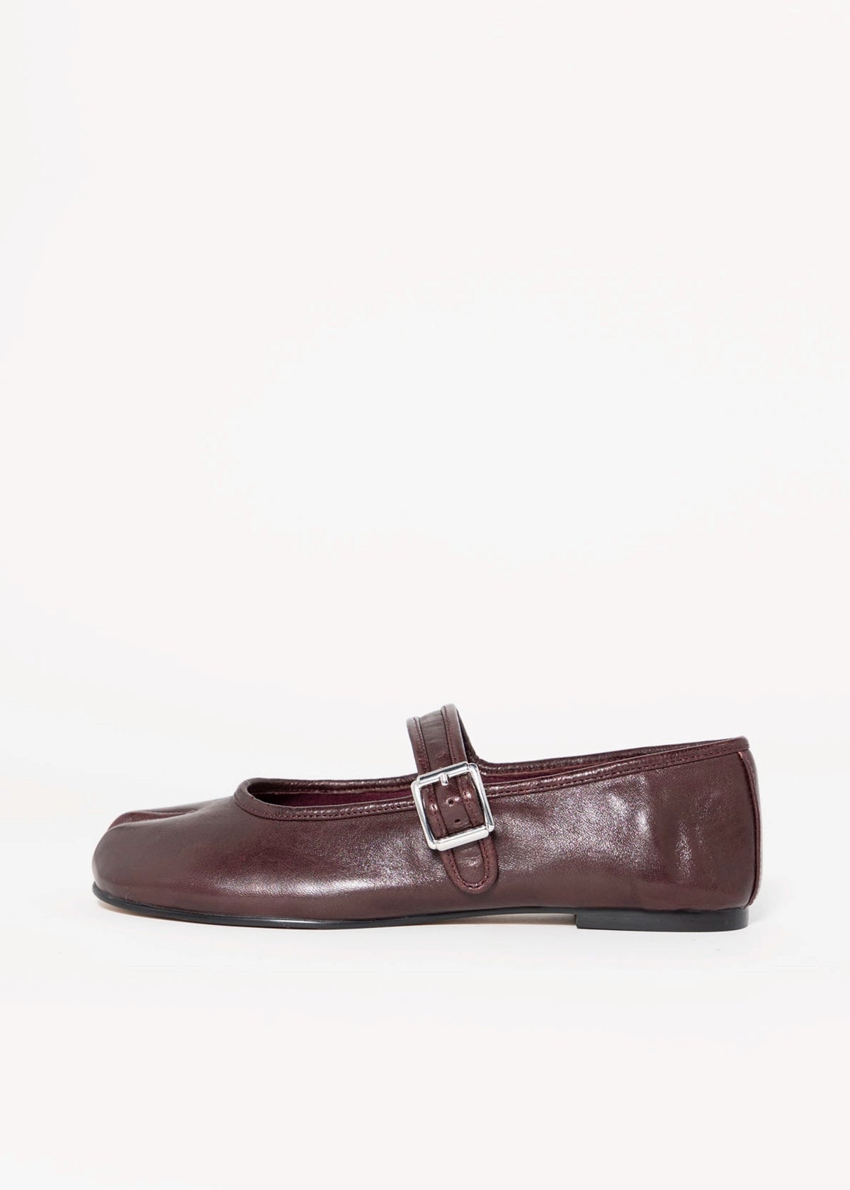 swatch_Wine Leather inuovo leather tabi mary jane flats