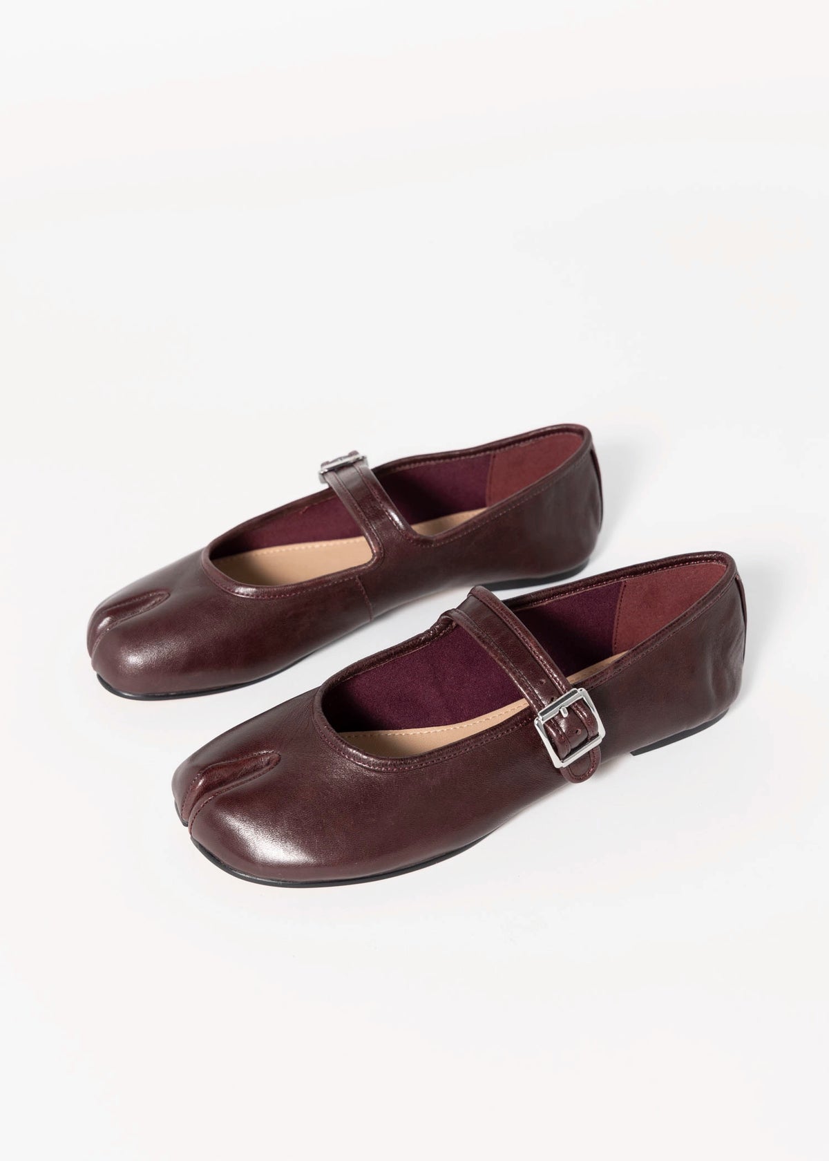swatch_Wine Leather inuovo leather tabi mary jane flats