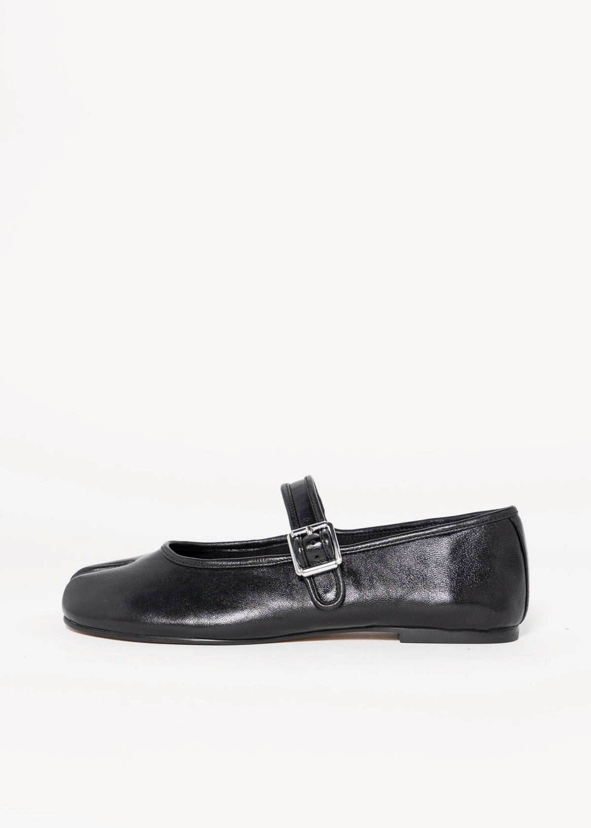 swatch_Black Leather inuovo leather tabi mary jane flats