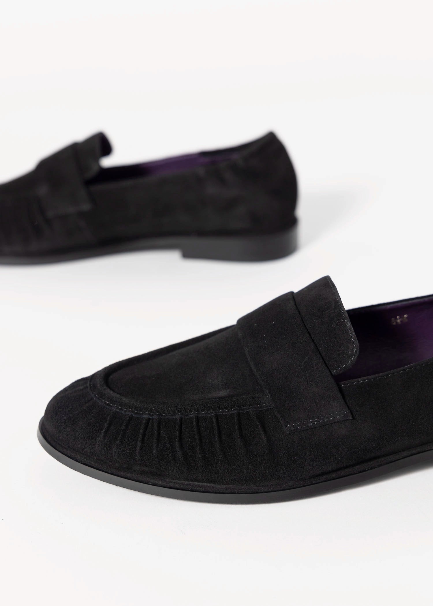swatch_Black Suede vaneli ailsa suede ruched loafer