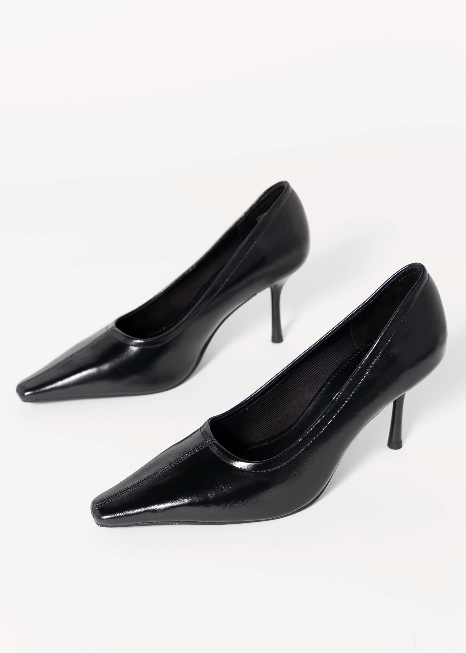 swatch_Black steve madden hexx pointed toe pump