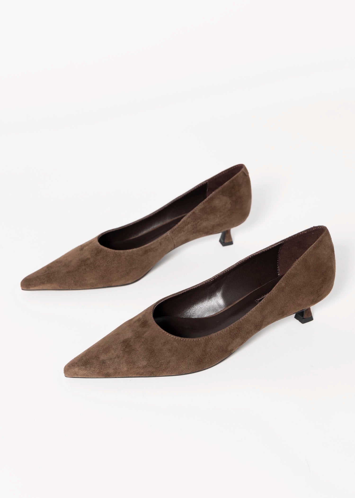 swatch_Espresso Suede tony bianco cameo kitten heel pump