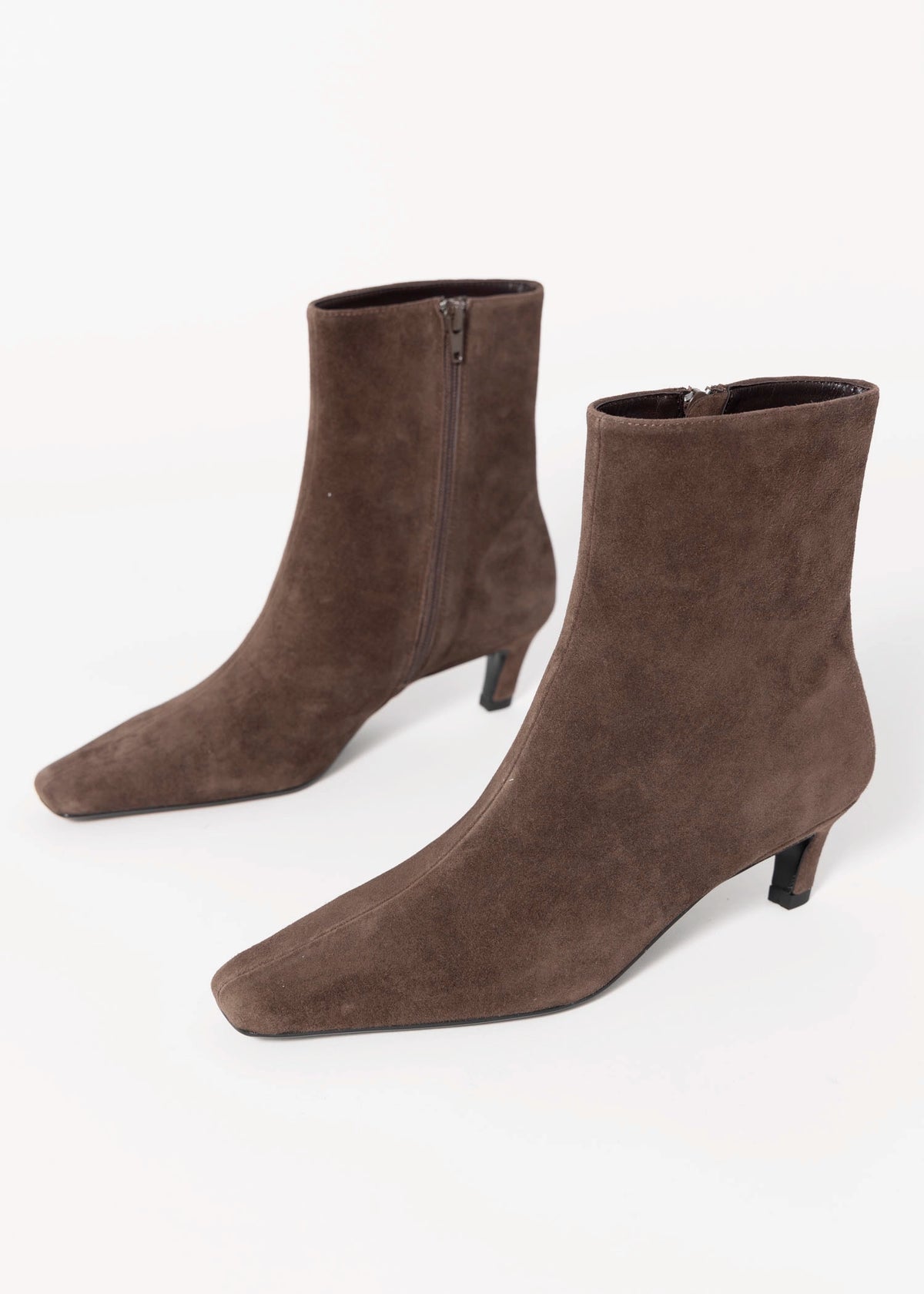 swatch_Espresso Suede tony bianco estelle heeled boot