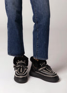 swatch_Black Leather nanku l'idea shearling lined booties