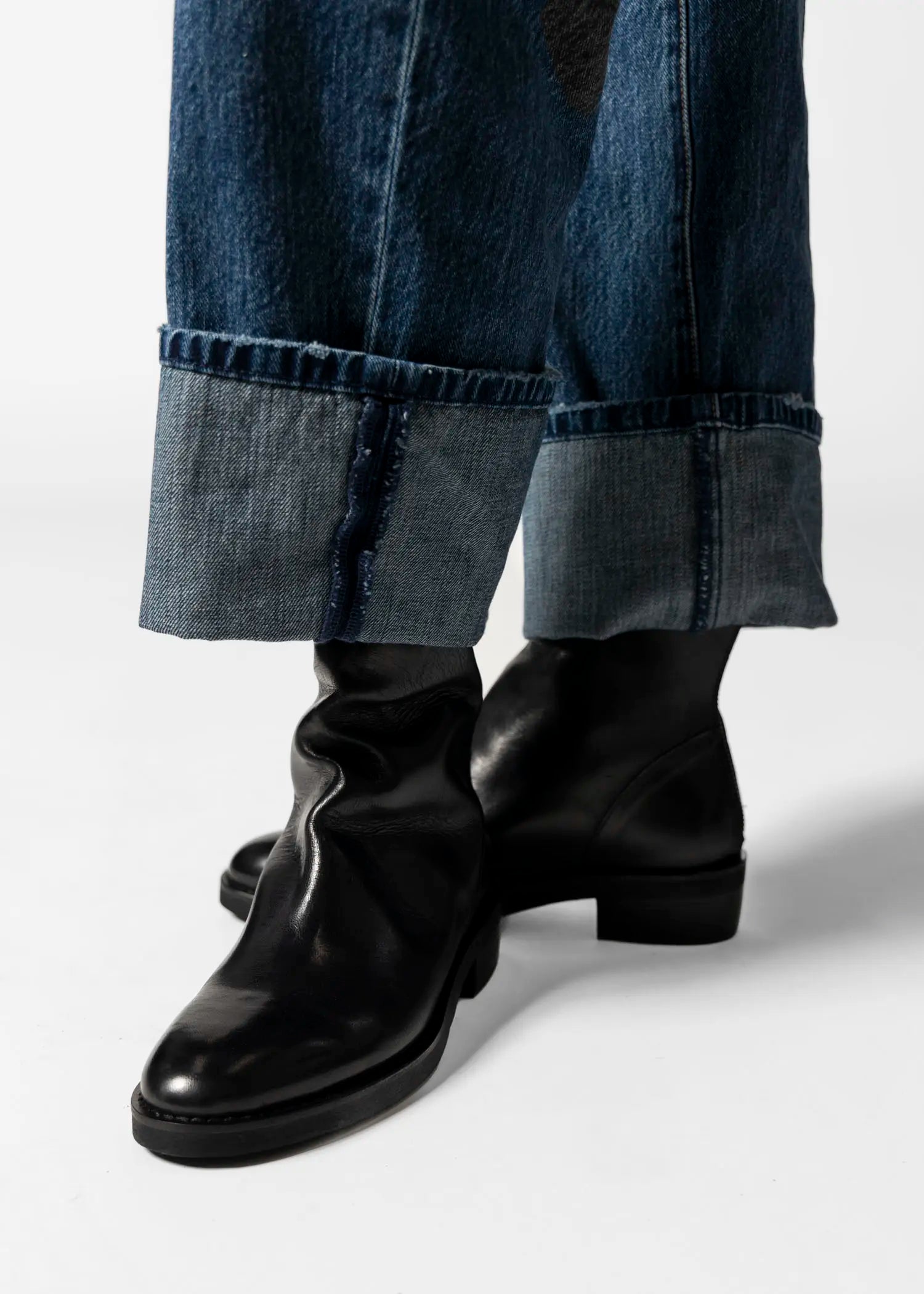 swatch_black round toe ankle boot ankle boots