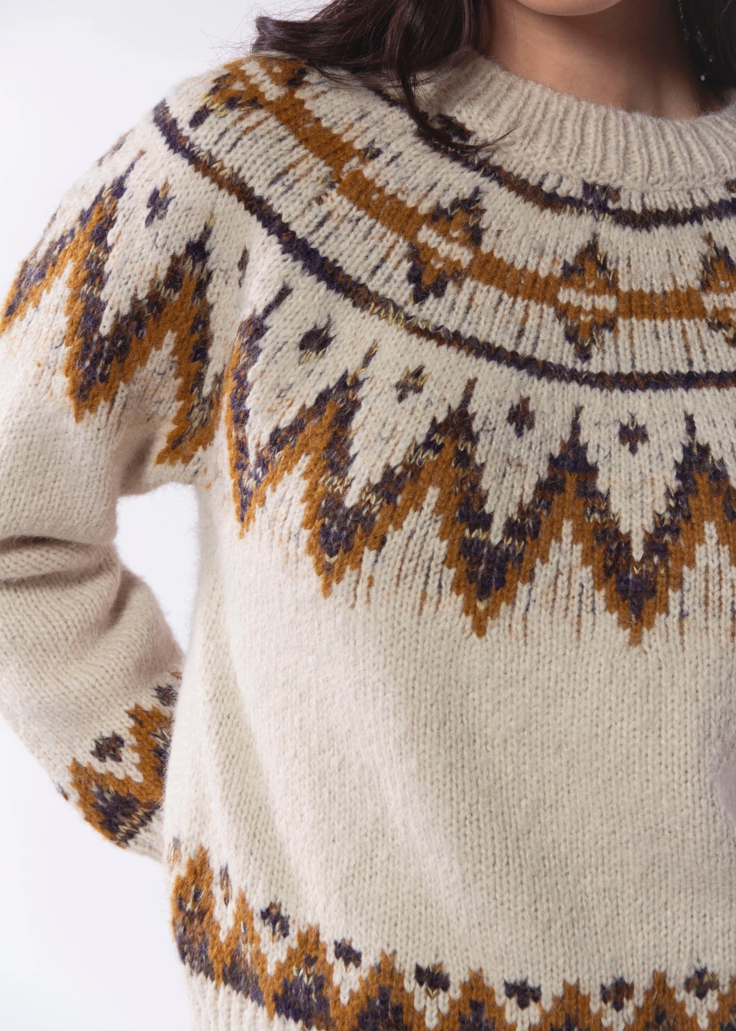 swatch_Ivory rae sweater heartloom