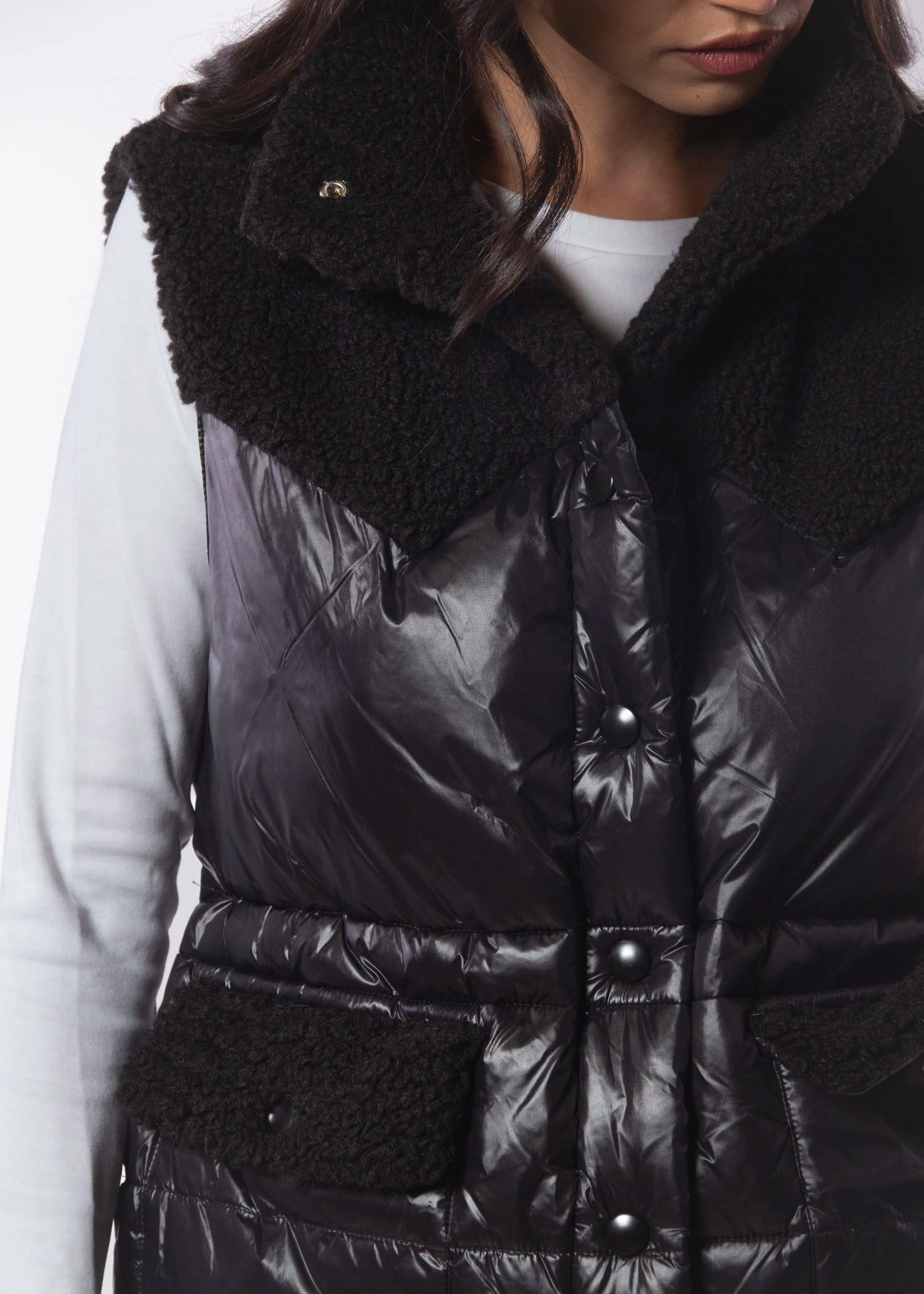 swatch_Black alex puffer vests