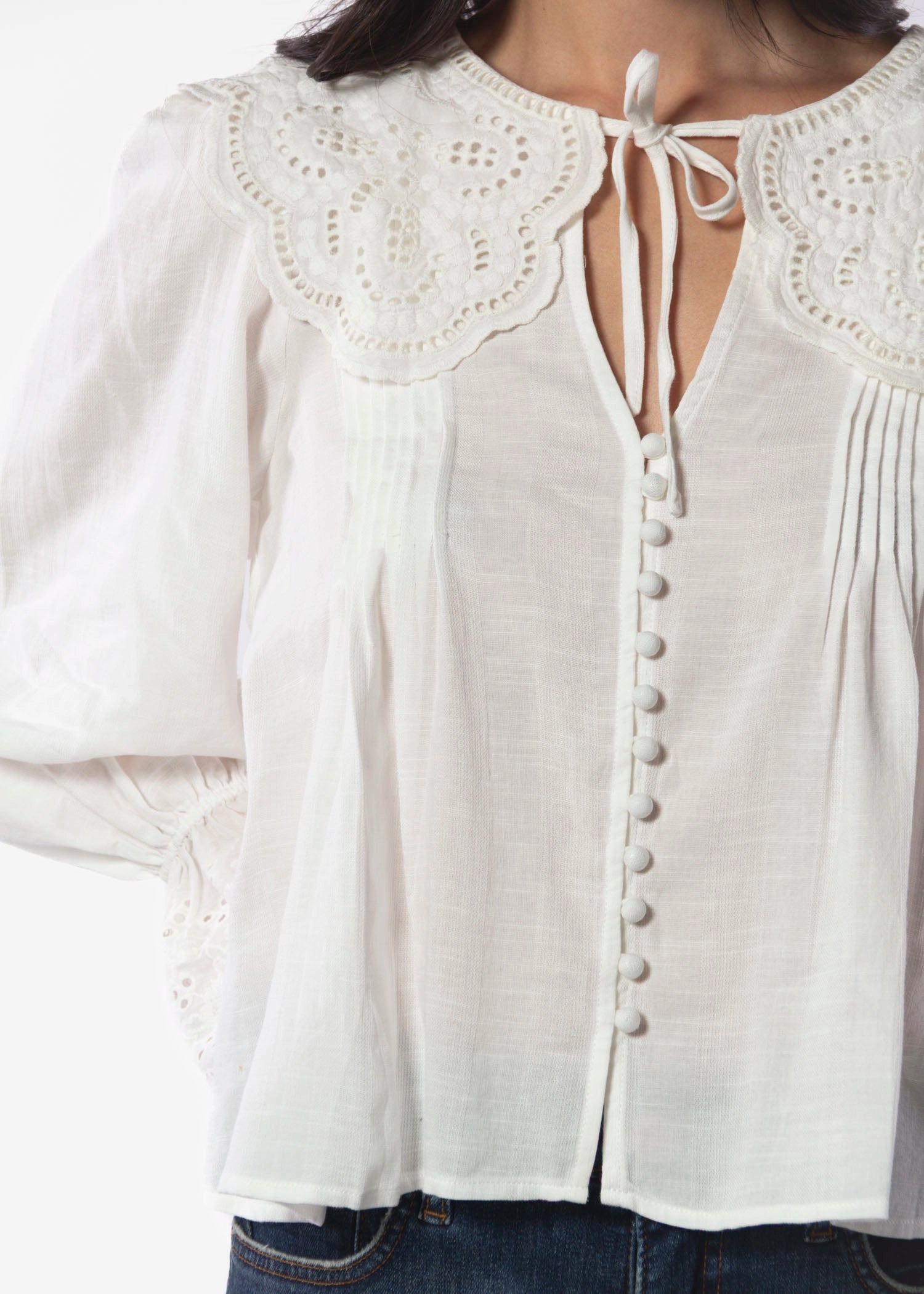 swatch_Eggshell dolly blouse heartloom tops