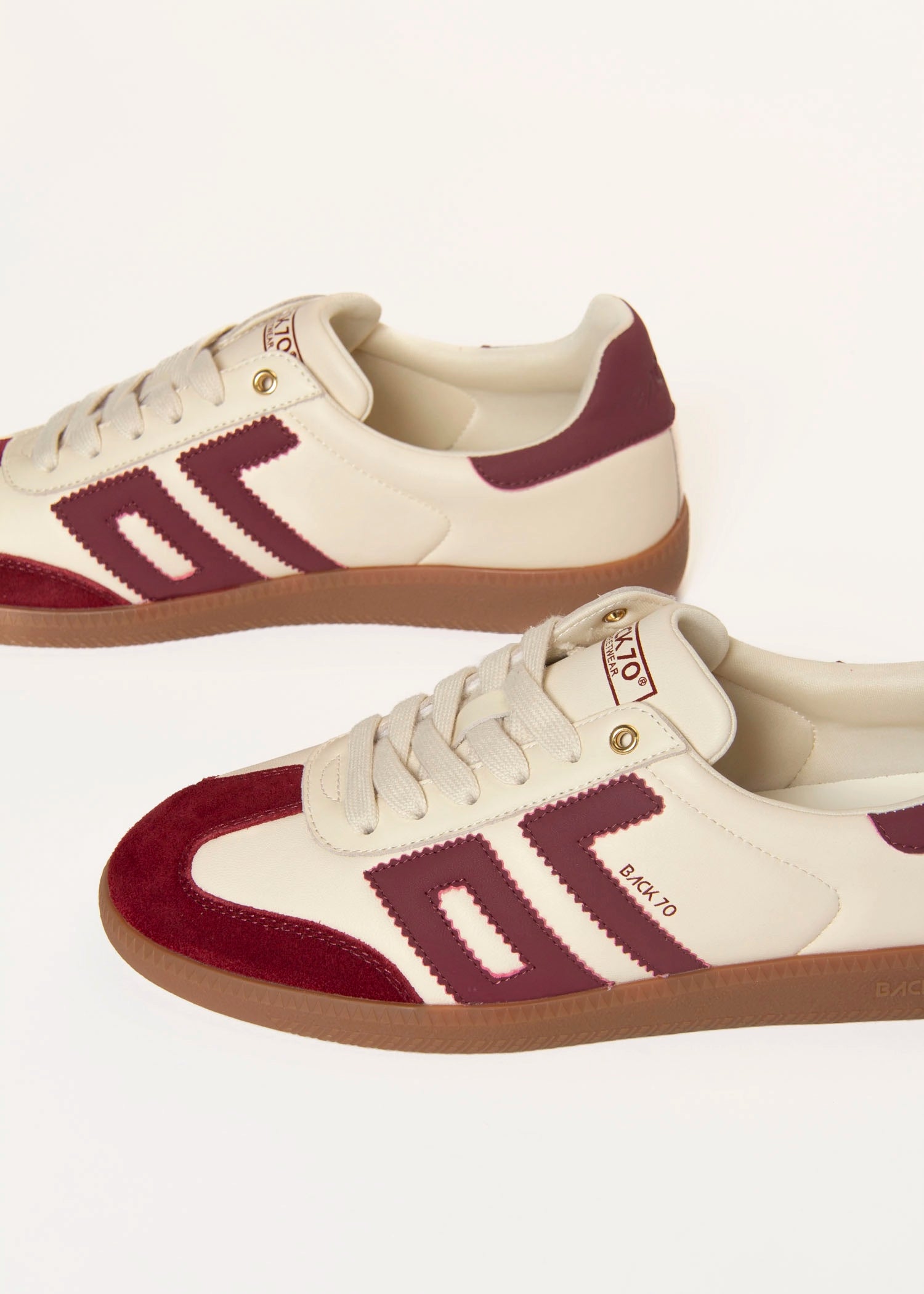 swatch_Milk/Wine cloud NM sneaker